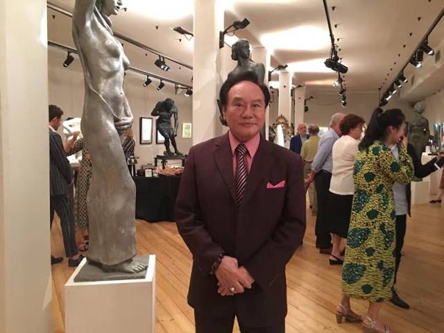 马群雄先生的画作受到其所接受的西方教育西方文化之