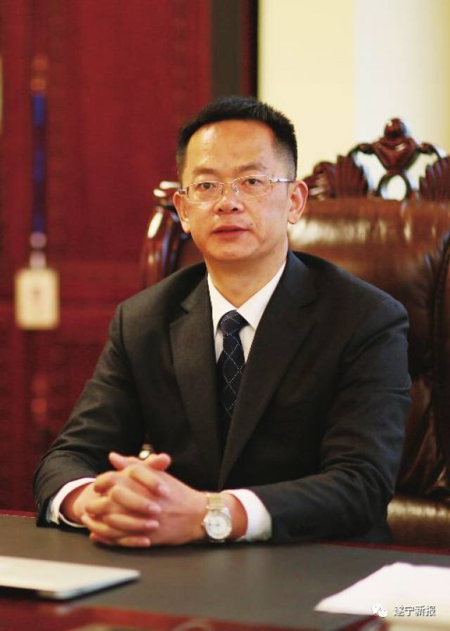 从一名普通教师到全市乃至全省动物药业排头兵杨宏伟的成功秘诀是