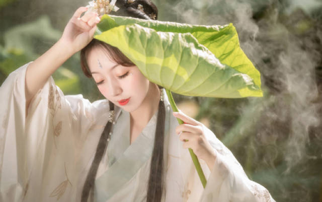 推荐5本穿越系统宫斗爽文:看貌美女主一路开挂