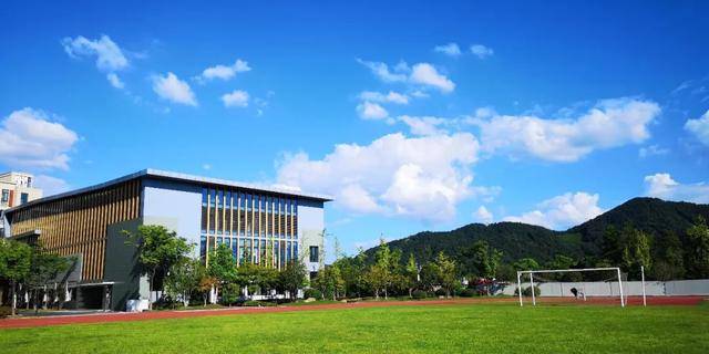 杭二中白马湖学校要招老师了,快抓紧时间应聘吧