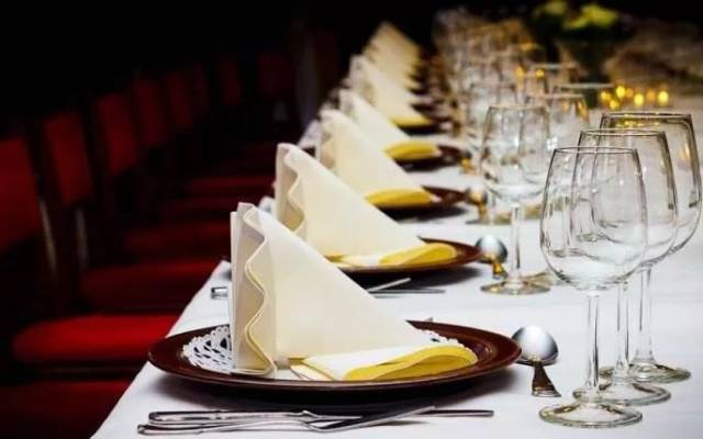 【周四英语沙龙】本周主题:西餐礼仪