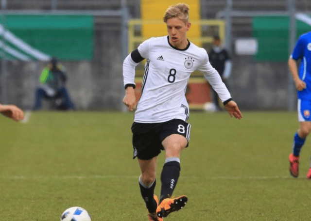 简单地说,阿内·迈尔 是一个高质量的中场球员,他有能力成为球员中的