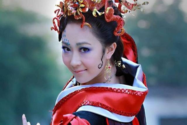 活佛济公3隐藏了8位美人范文芳不及馨子第一是回归的她