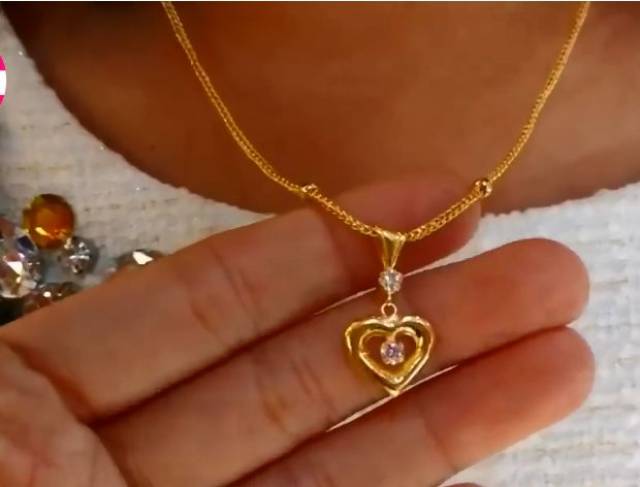 黄金项链切记不要这样戴了,可是大多数人还在犯,快打开看看