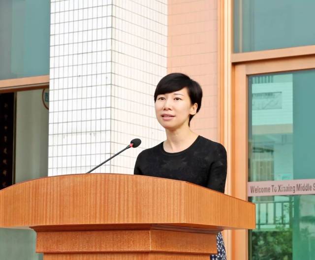 张慧琳向一直以来热心兴学育才,造福桑梓的香港台山商会以及陈中伟
