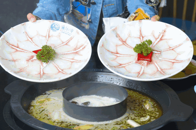 8元秒杀黑鱼火锅套餐,这家能喝汤底的老牌鱼火锅带着200%好评来了!