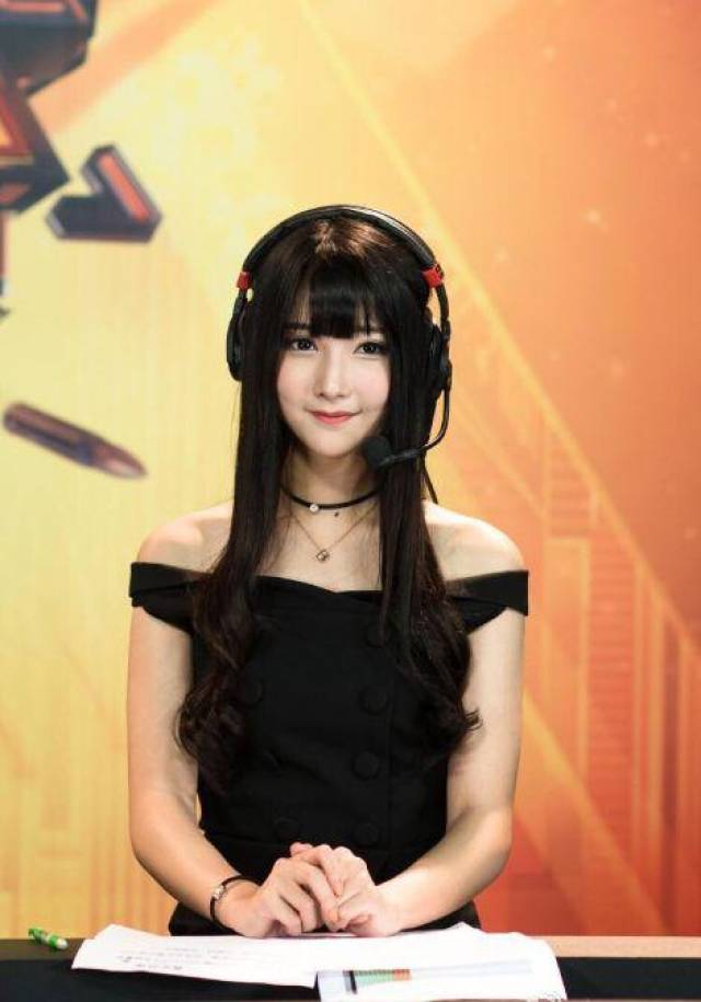 kpl老粉丝点名批评"解说"瓶子和李九,吹捧能力使人望尘莫及