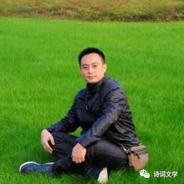 笔墨诗抄| 青春都一饷，忍把浮名，换了浅斟低唱_词人