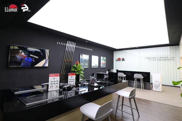 龙膜进驻深圳奔驰mar2020未来展厅,尊享非凡体验