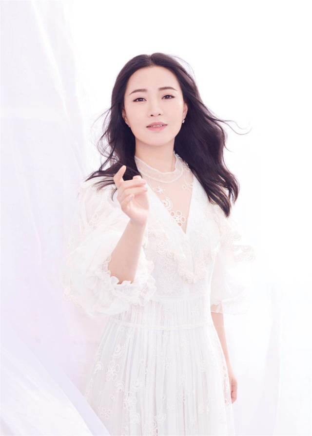 雷佳携手方文山献声敦煌文博会 共赴"千年之约"