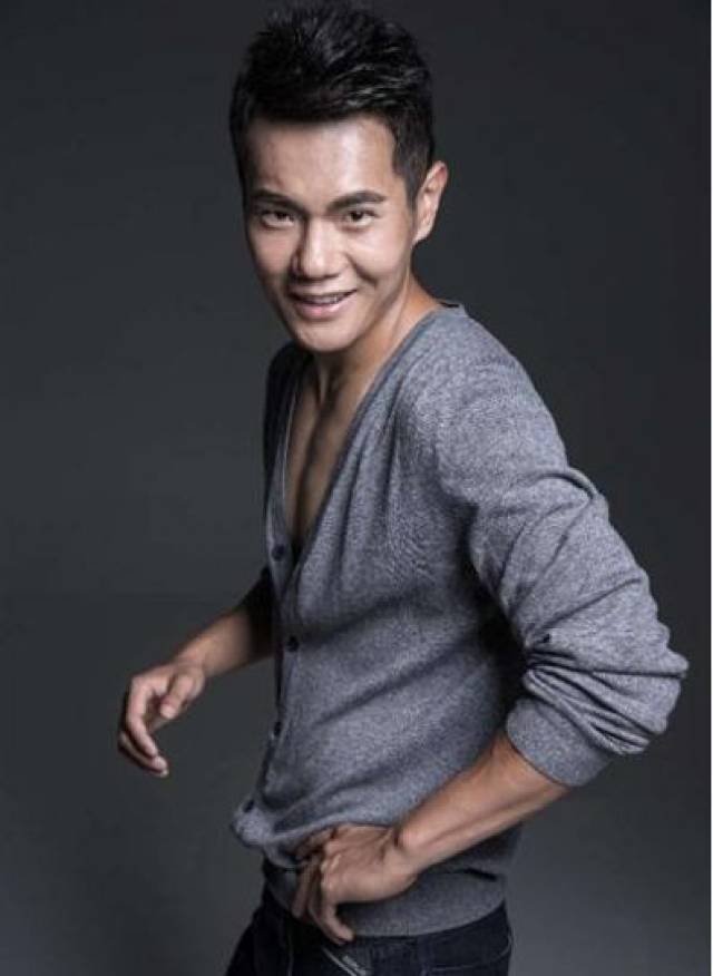 富鹏栩 饰 王轩