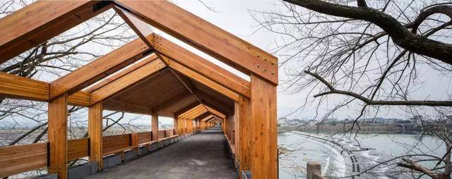 松阴溪上的网红桥——石门廊桥:光影交错的行走交空间