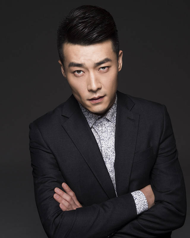 乔大韦新剧正阳门下小女人开播在即三度合作刘家成导演