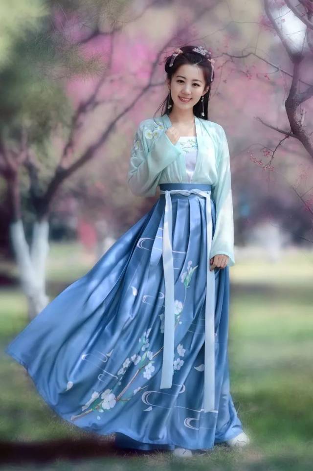 产品丨你是不是个汉服蓝色控~_手机搜狐网