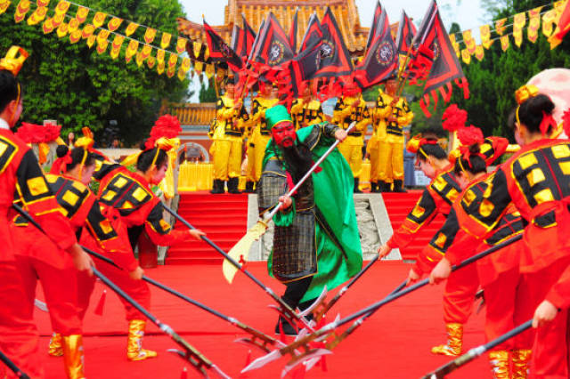 湖北当阳关陵秋祭大典举行 海内外信众共祭关公