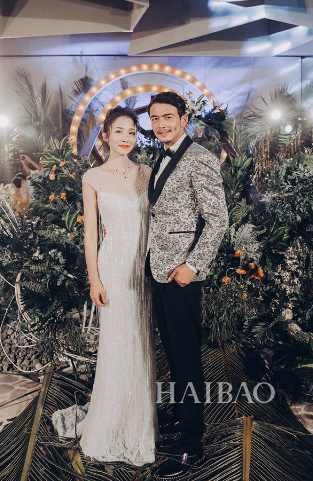 杨烁&王黎雯邂逅一场历久弥新的温柔,新娘婚纱来自wecouture高级订制