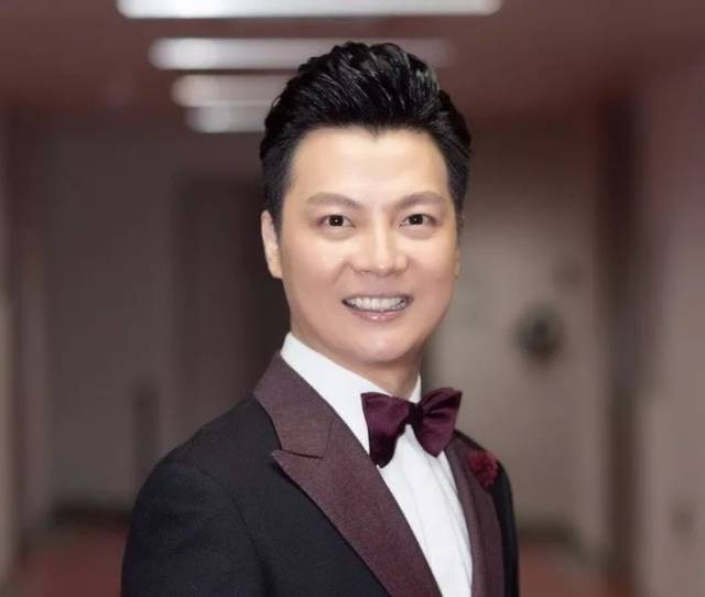 人物| 央视主持人任鲁豫:要一直给自己的初心加把柴火