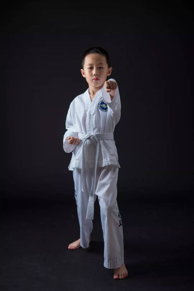 分别为: 国际跆拳道联盟(itf)和 世界跆拳道联盟(wtf