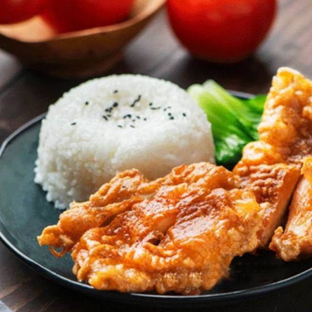 功夫鸡腿饭 23元/份