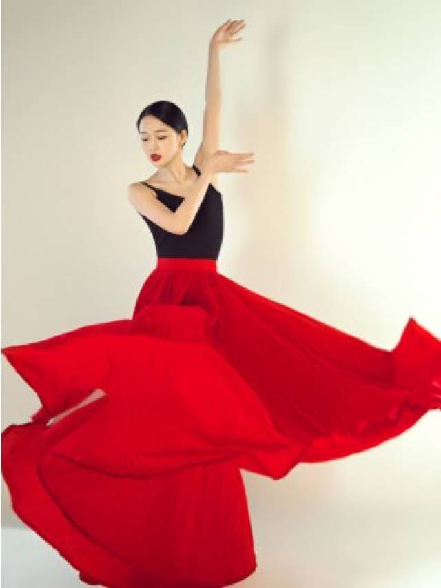 【舞蹈知识】属于舞者的拍照pose,国庆假期你准备好一拍出众了吗?