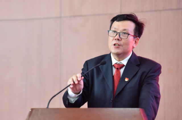 教务处副处长范延英,中智北京副总经理李云峰,副总经理王晓辉,总经理