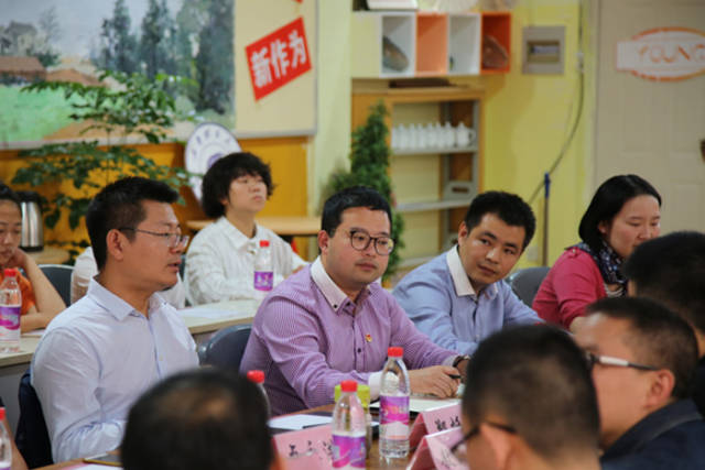 关注环保大传播!郑挺颖做客"菁益求精"共青团思想沙龙