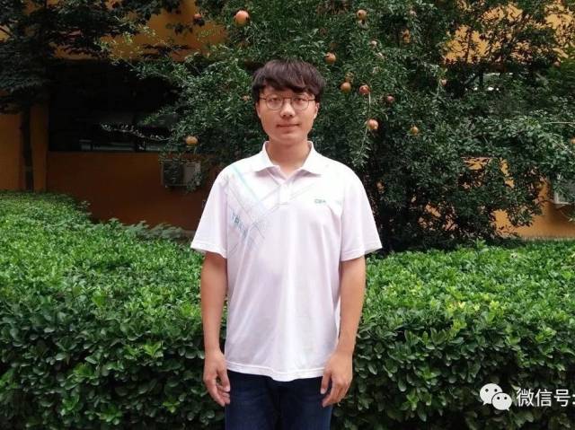 【教师之星】侯宇鑫:热爱是唯一的信仰_手机搜狐网