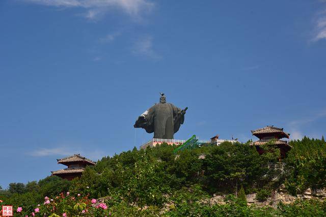 芒碭山劉邦像