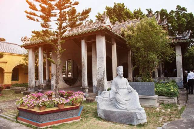 东坡亭 许振国摄