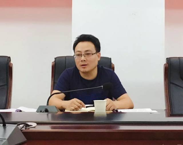 宁建华在听取大家发言后作了点评,他肯定了这次民主生活会的会前准备
