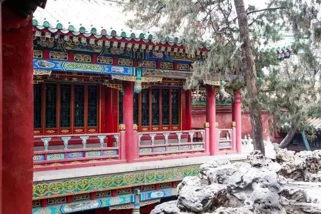 中国古代門窗CLASSICAL CHINESE DOORS & WINDOWS 中国古代門窗CLASSICAL CHINESE DOORS & WINDOWS 中国古代門窗