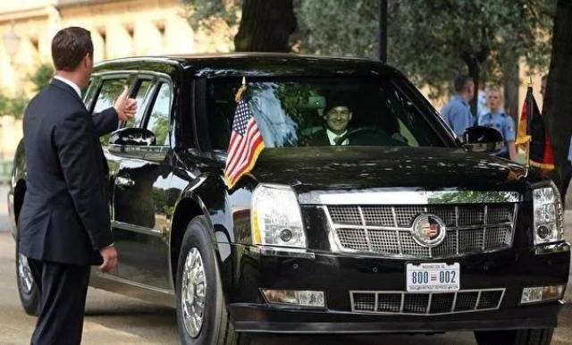 八戒拍车:川普换车,绰号"野兽",重达9吨,刀枪不入