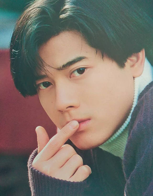 周星驰 有没有人觉得,年轻时的周星驰其实很帅?