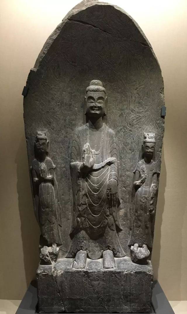 十一长假期间,开博特奉上"开封市博物馆人气文物评选"活动.