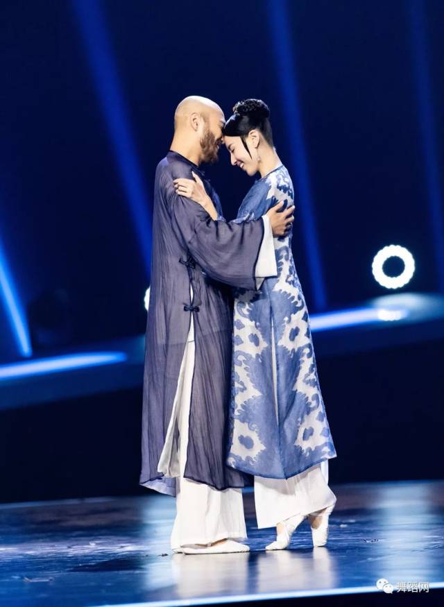 董洁李德戈景演绎如懿传《梅香如故》如痴如醉