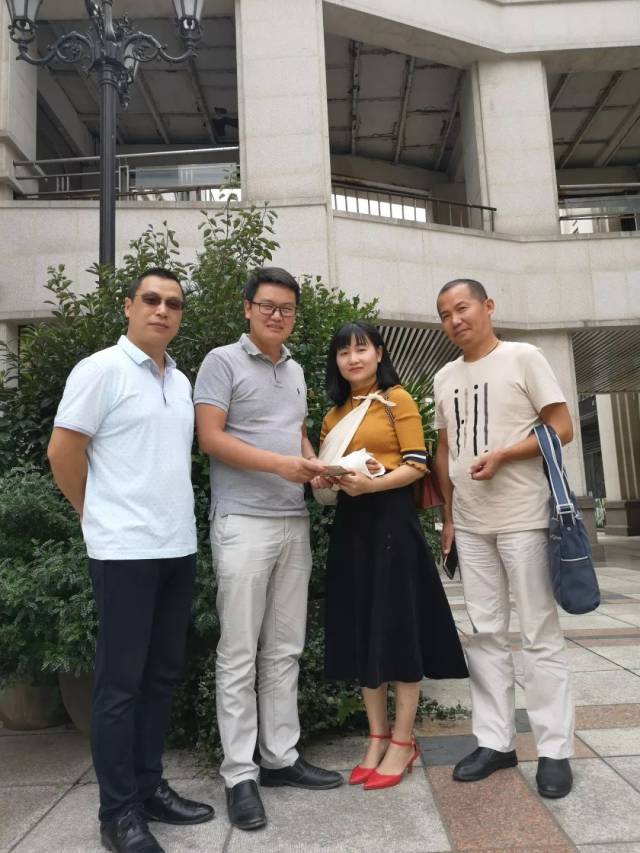 导游又是光荣而伟大的 不论是文花枝,何永杰,林大康,许欢欢,李园园