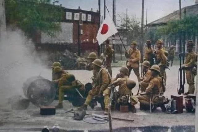 不可忘记:彩色照片中的日本侵略者