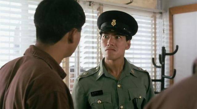 在 《学校风云》饰演的黑帮大哥"潇洒哥"