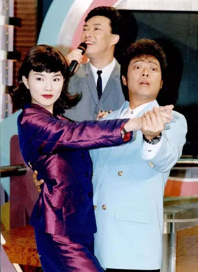 费玉清宣布退出演艺圈!出道45年,是时候停下脚步了