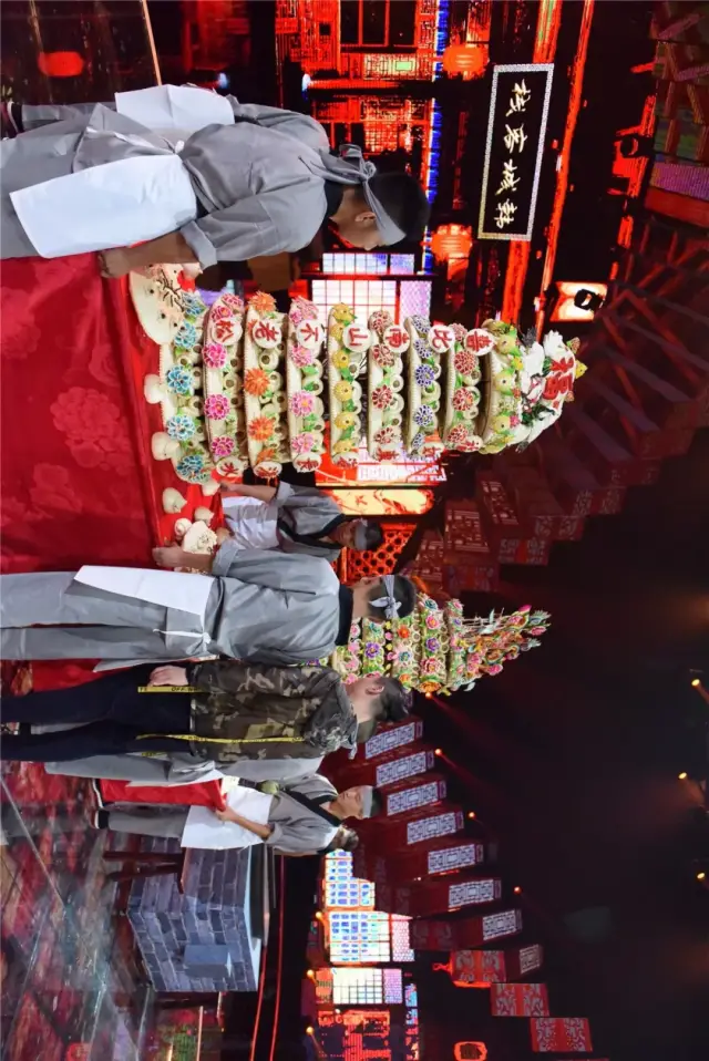 在古城美食街,观河镇, 大清花生态农场,民杨夜市 约三五好友品尝韩 