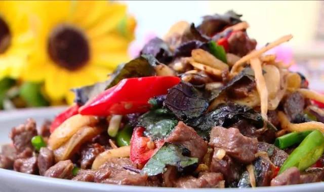 紫苏是一宝,来炒牛肉味道好!