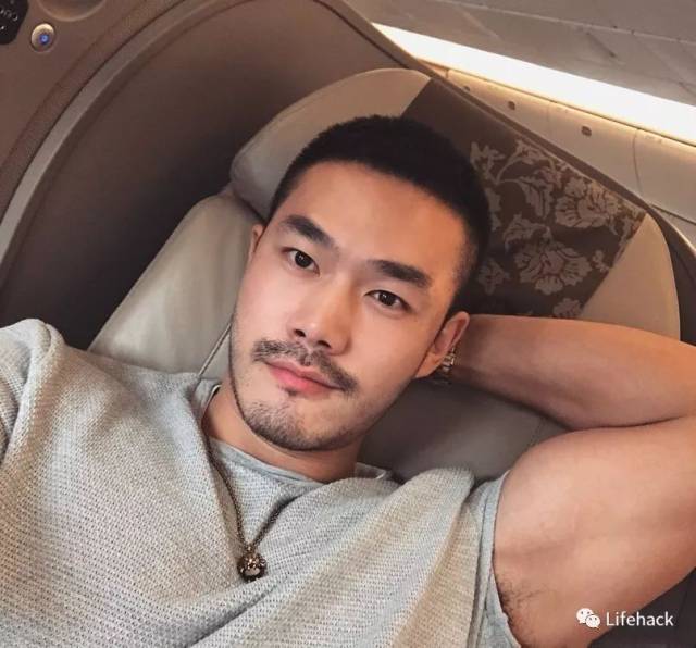 这个被小s吃豆腐的肌肉名媛,真tm帅!