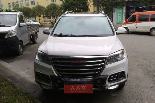 15款哈弗h6运动版精英型,最满意就是外观和配置,老爸二十年的老司机也