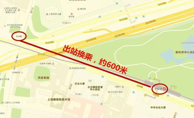 15号线古北路站和10号线伊犁路站距离较远,穿越既有运营地铁车站,工程