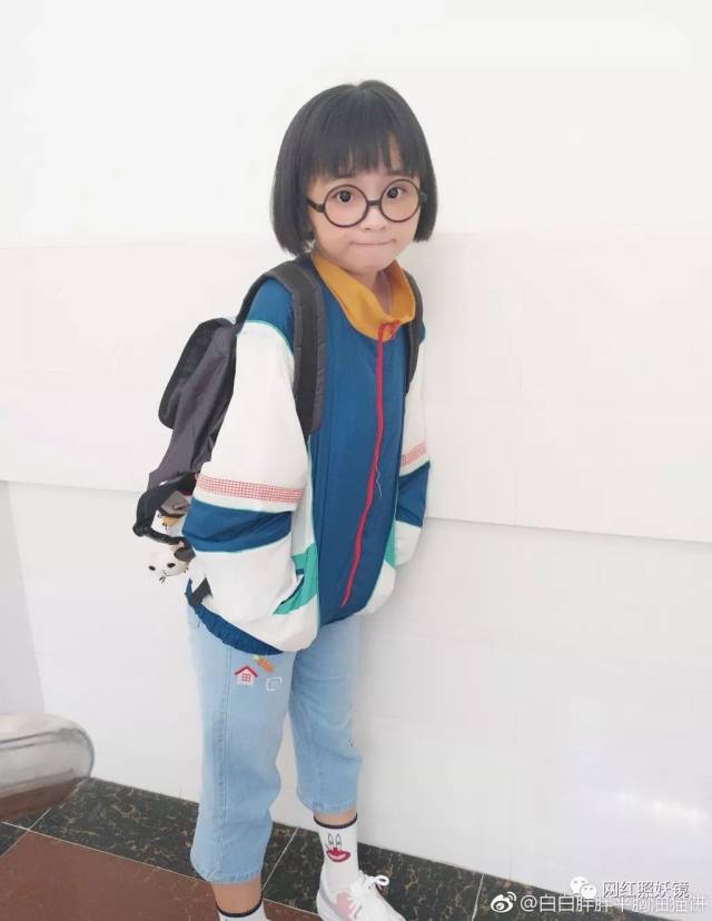 骗钱,卖原味片,还有个4岁儿子,这个12岁童颜萝莉网红黑料一箩筐!