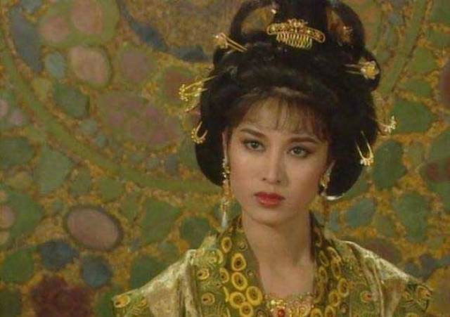 在古代,庶出的皇子为何只能称皇后为母后?