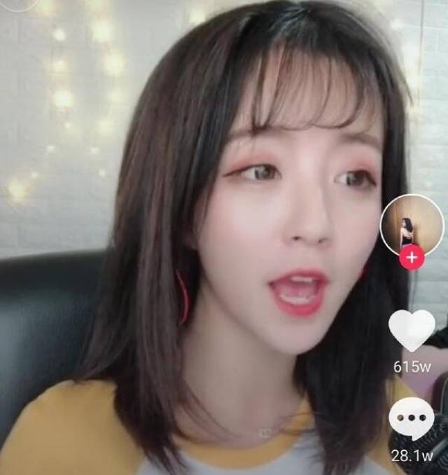 莉哥戏唱国歌要凉凉,网友:一点都不冤