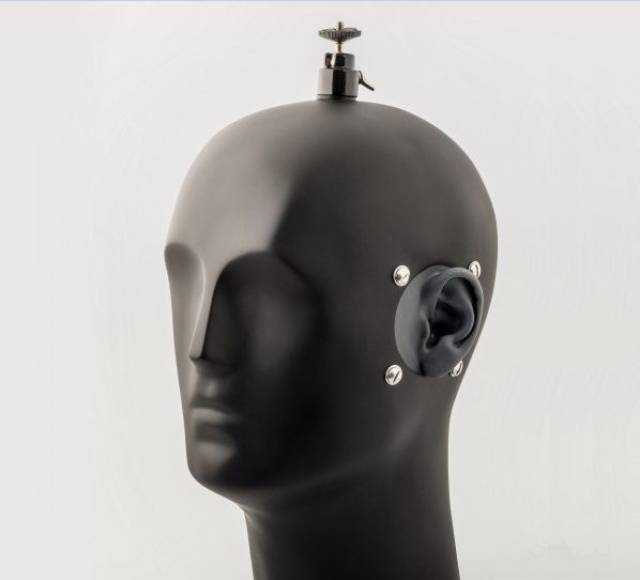 越来越多的asmr音视频出现,并使用专业录音设备增加真实的效果和带入