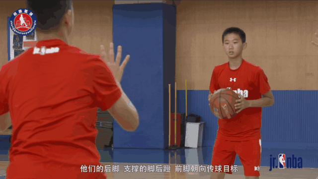 【教案】初级第三课:传球介绍