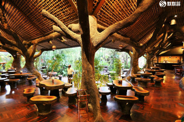 【景点@普吉】普吉岛另类夜生活,恐龙迷你高尔夫餐厅「dino park